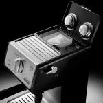Кофеварка рожковая De'Longhi ECP 35.31, черный/серебристый — изображение 10